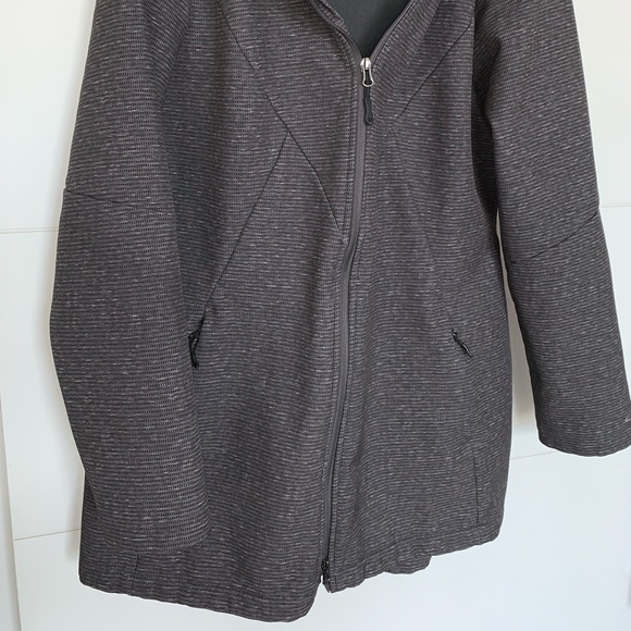 CHAMPION coat size L - Picture 2 of 8